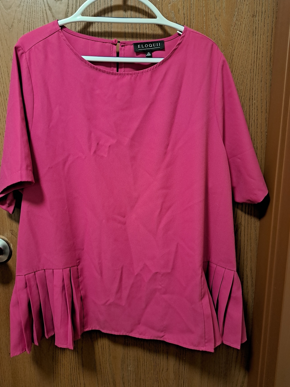 Eloquii Fuchsia Short-Sleeve Top with Pleated Side Hem